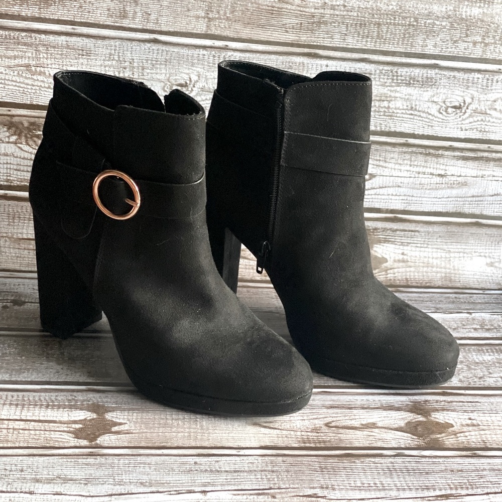 Lauren Conrad Avant Black Boots